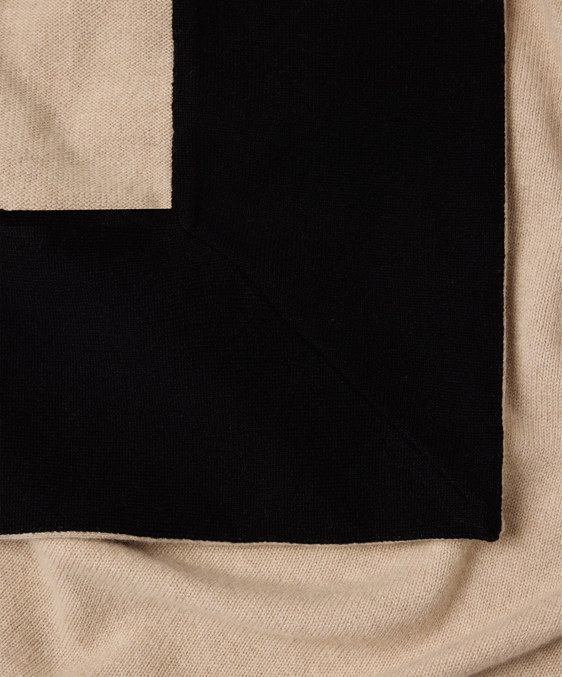 Soft Cashmere Throw for Layered Comfort - Image 6