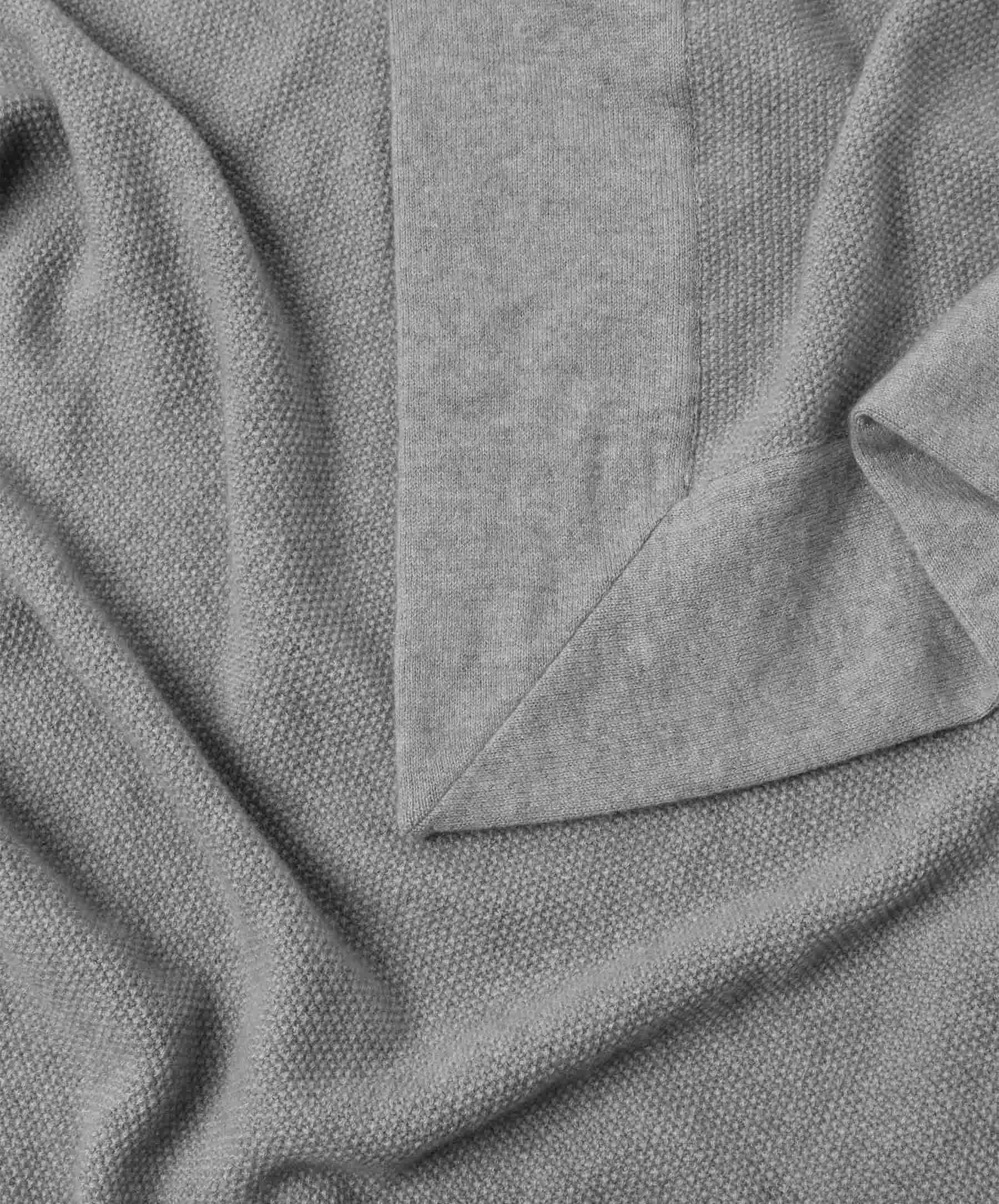 Soft Cashmere Throw in Fog - Image 3